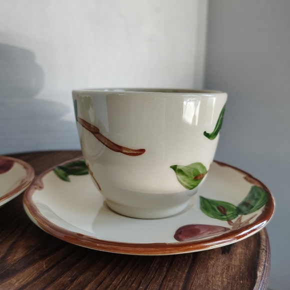 Franciscan Apple Cups & Saucers Set Of 2 Apple Tree Cups And Plates Vintage USA - Picture 15 of 16
